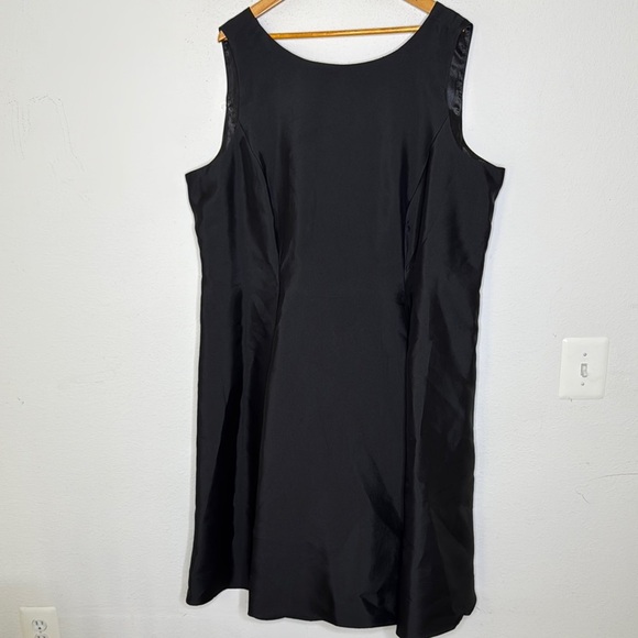 Midnight Velvet little black dress plus size 24w - Picture 2 of 5